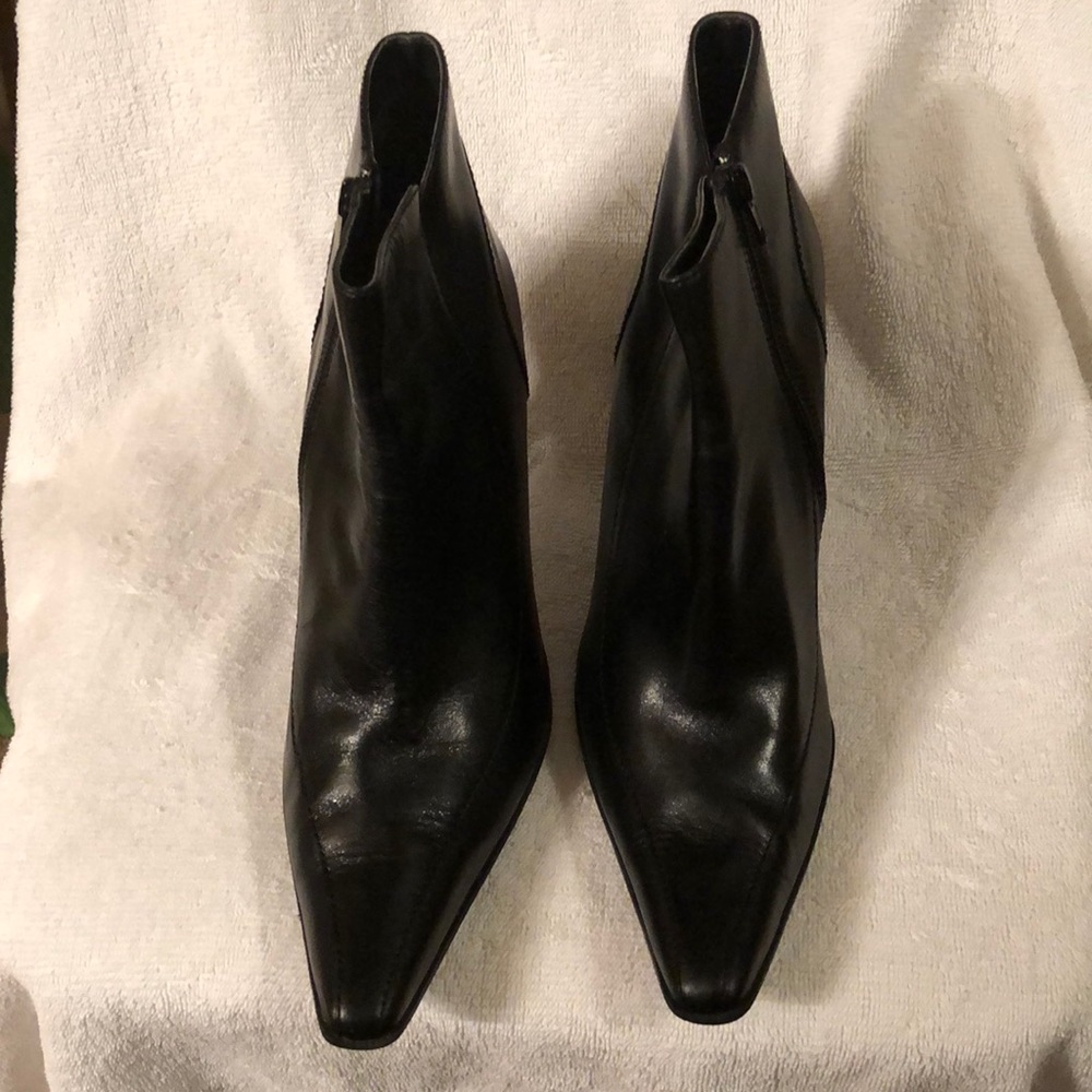 Black Anne Klein Bootie
